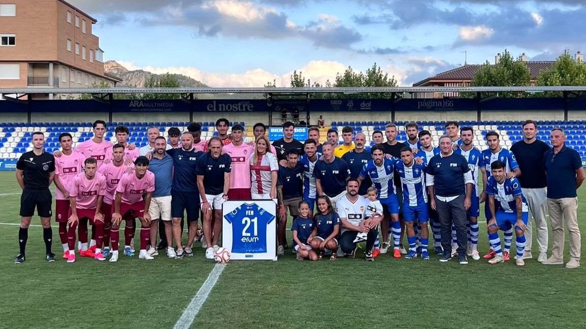 Valencia CF y CD Alcoyano rinden homenaje a Fernando Martín en una emocionante primera edición del memorial – Valencia CF