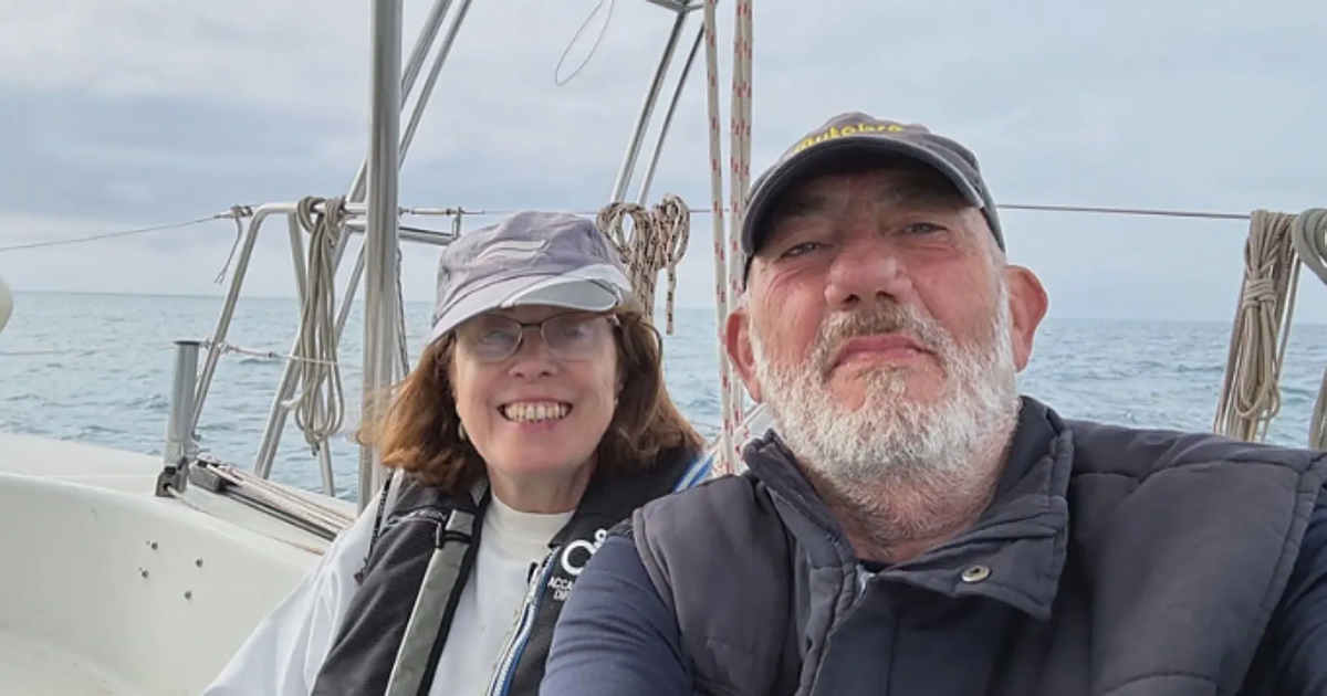 «Me dijeron que había una pasajera viva»: el relato del marinero que rescató el barco del empresario burgalés desaparecido