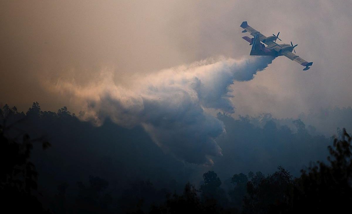 El incendio de Niebla supera las 4.000 hectáreas ante la dificultad por los cambios de viento – Diario Sur