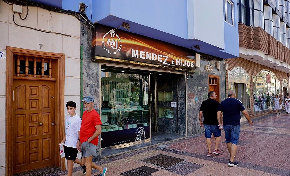 Detenido uno de los presuntos atracadores de la joyería de Vecindario – Canarias7
