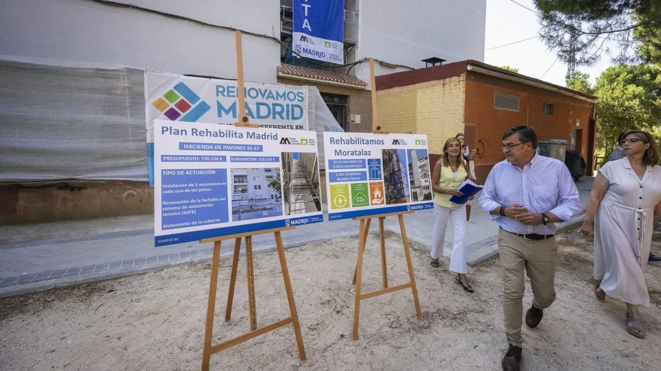 Madrid rehabilita más de 3.000 viviendas en Moratalaz con cerca de 21 millones de euros en ayudas – La Razón