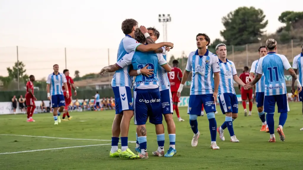 CRÓNICA | El Málaga CF disfruta, golea y coge velocidad en el tercer amistoso ante Al-Arabi – Radio Marca Málaga