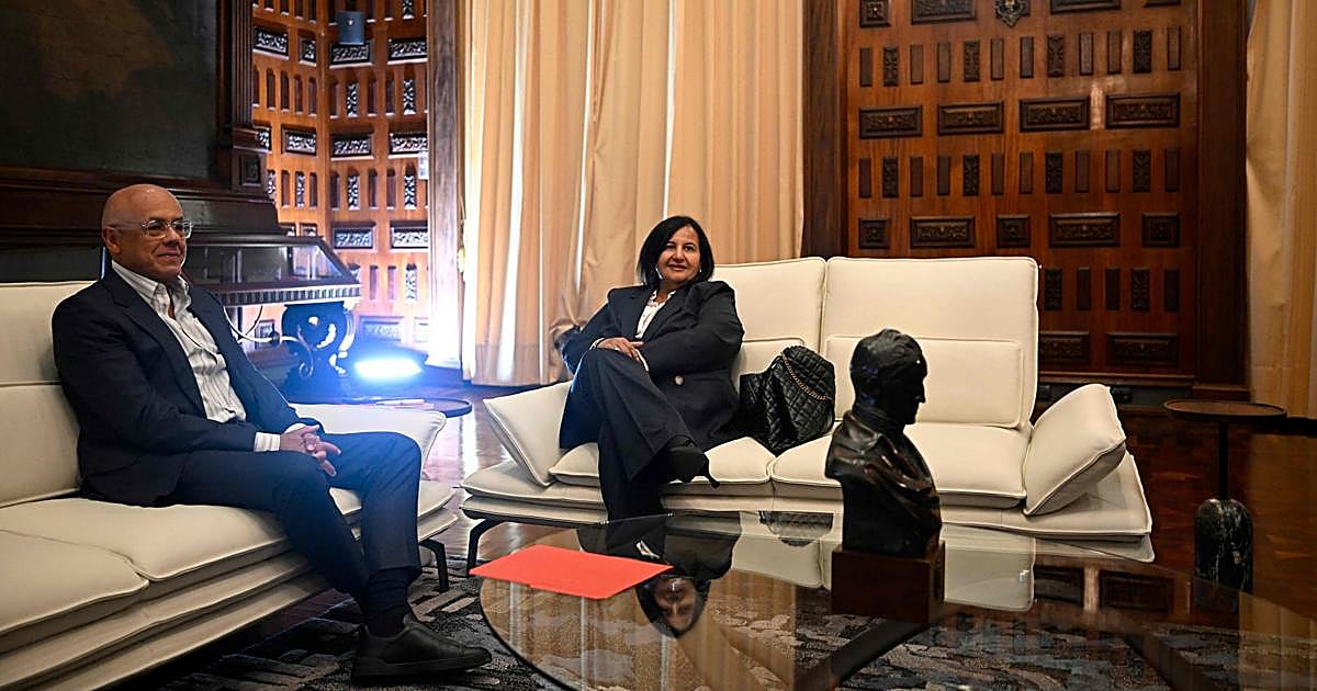 El diálogo entre el chavismo y la oposición de Venezuela se limita a una llamada telefónica