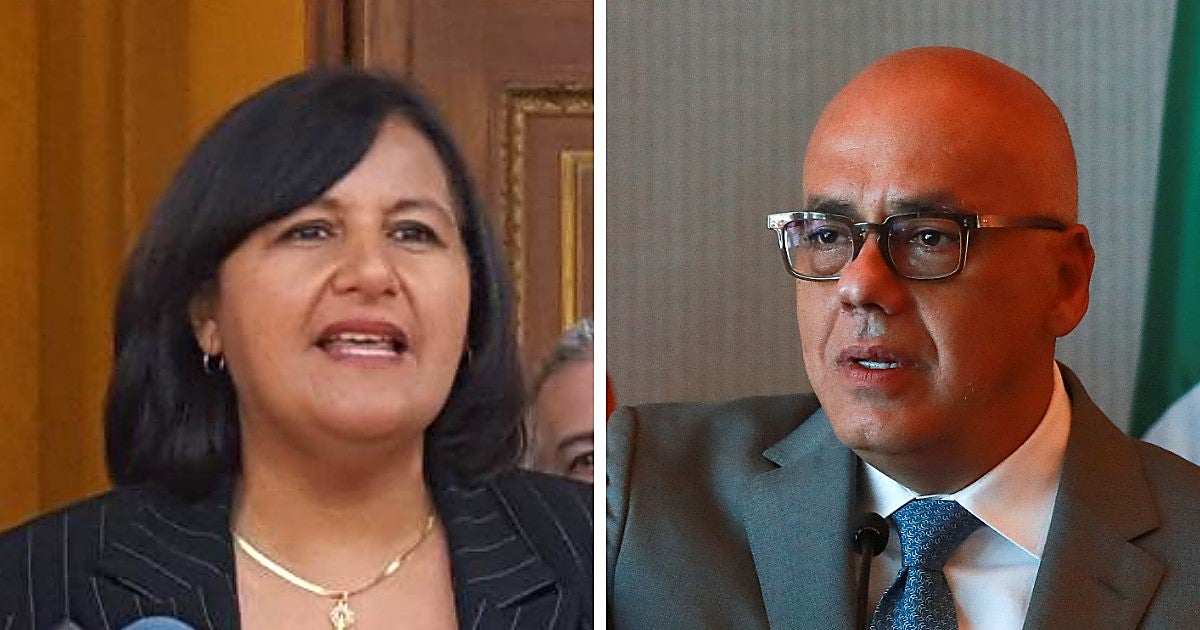 El chavismo negocia la transición democrática con una oposición sin María Corina Machado