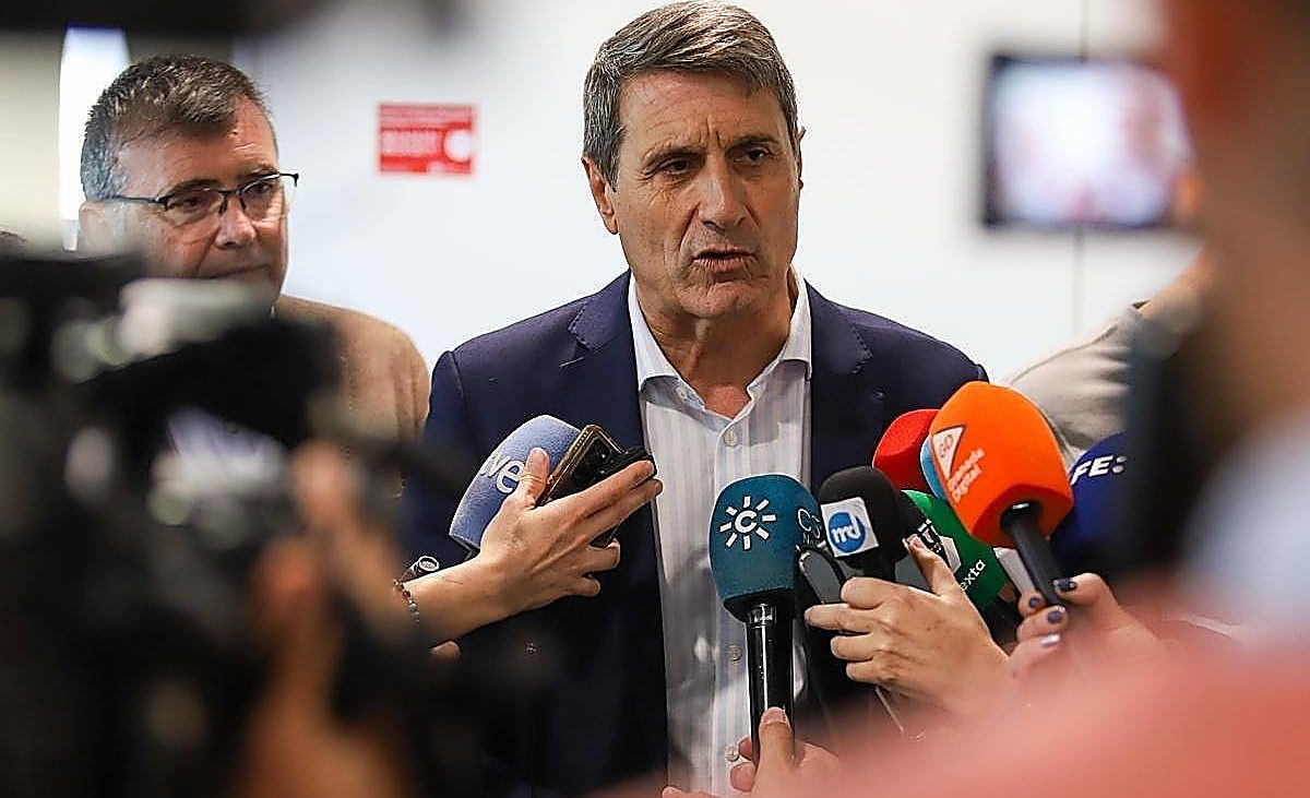Pedro Fernández afea a Juanma Moreno su «desprecio» al trabajo de Policía y Guardia Civil contra los narcos – Ideal