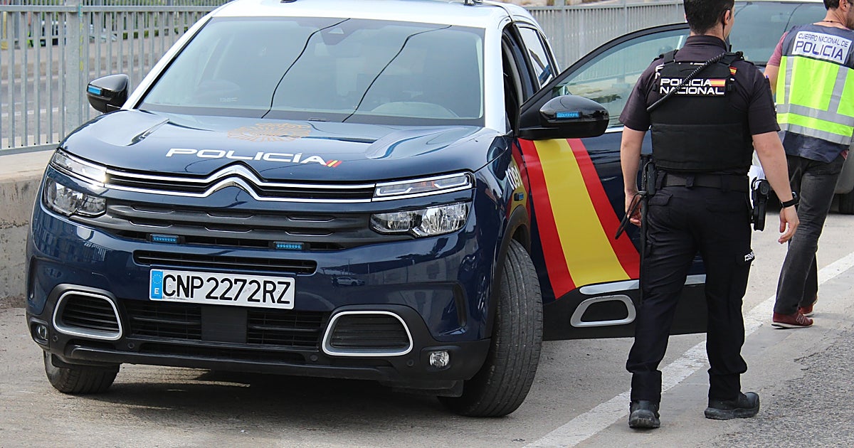 Detenido un fugitivo lituano tras denunciar la pérdida de su pasaporte en Valencia – ABC