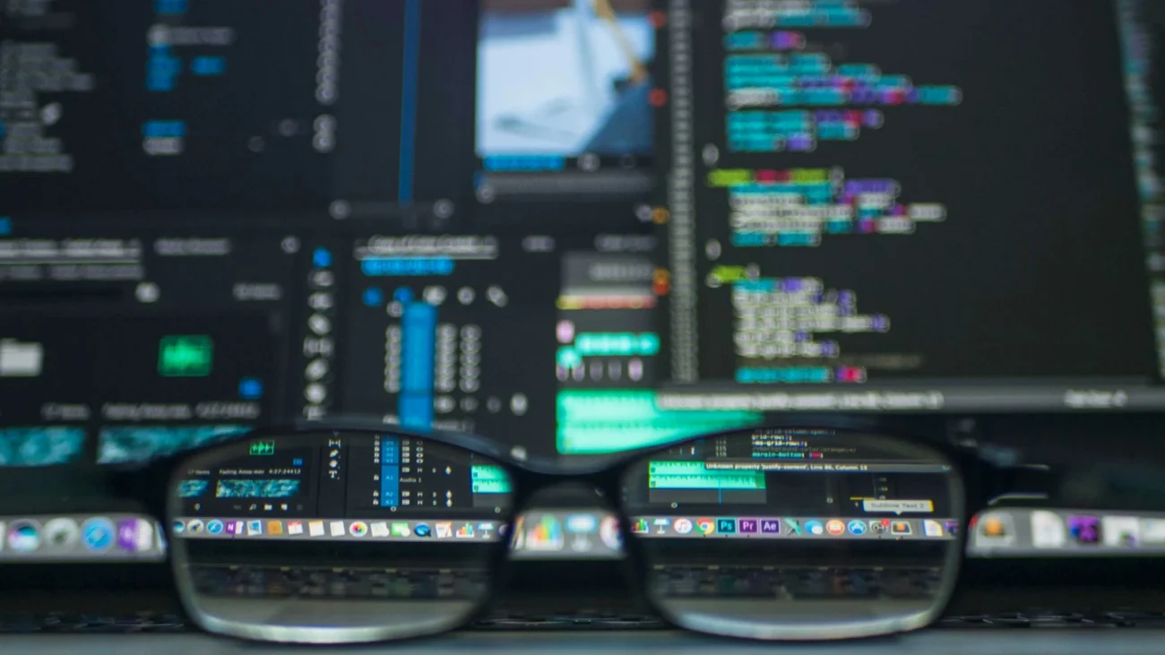 Brecha de seguridad: hackers rusos exponen datos de cientos de policías y militares